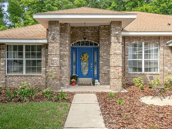 3rd image of 604 Autumn Fern Ln