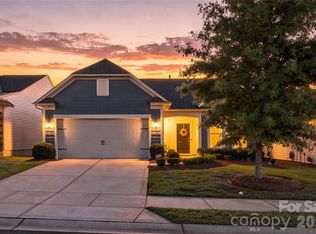 689 Birchway Dr, Fort Mill, SC 29715