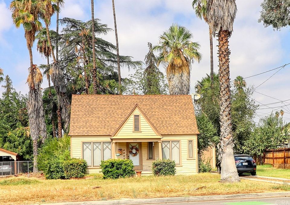 1st image of 1131 E Cypress Ave