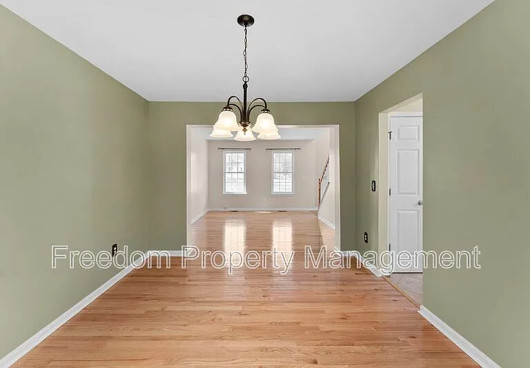 9140 Worthington Dr — Photo 19