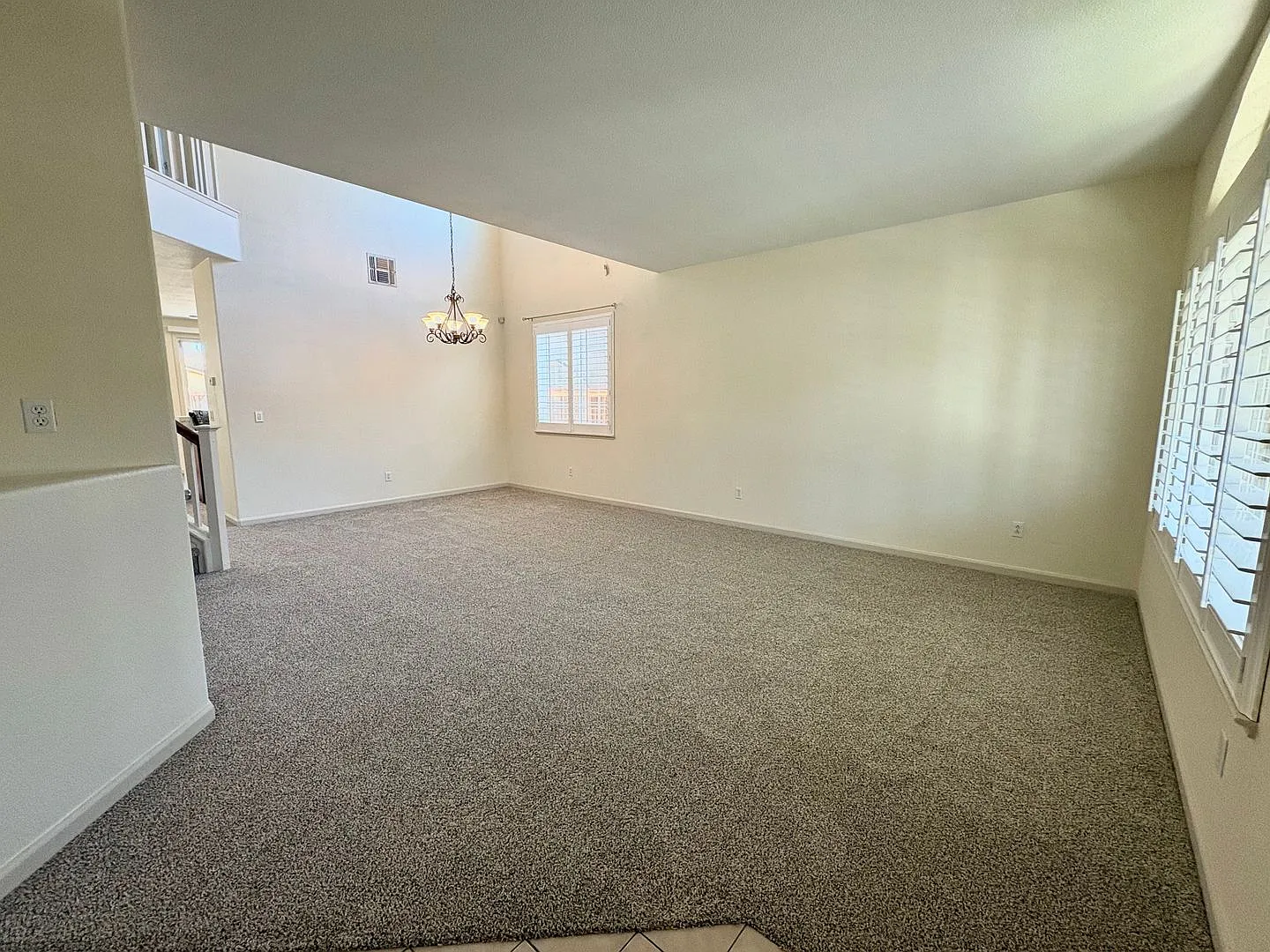 Beautifully Redone 4 Bed 3 Bath In The Lakes Discovery Bay — Photo 2