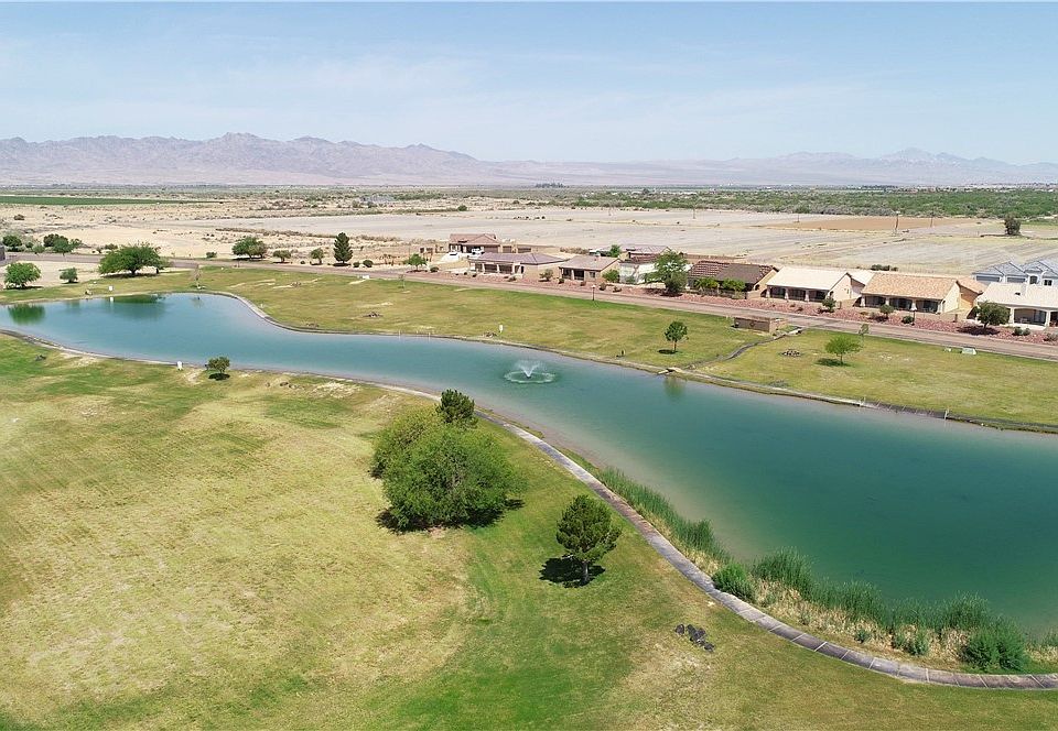 2nd image of 1840 E Desert Bloom Drive