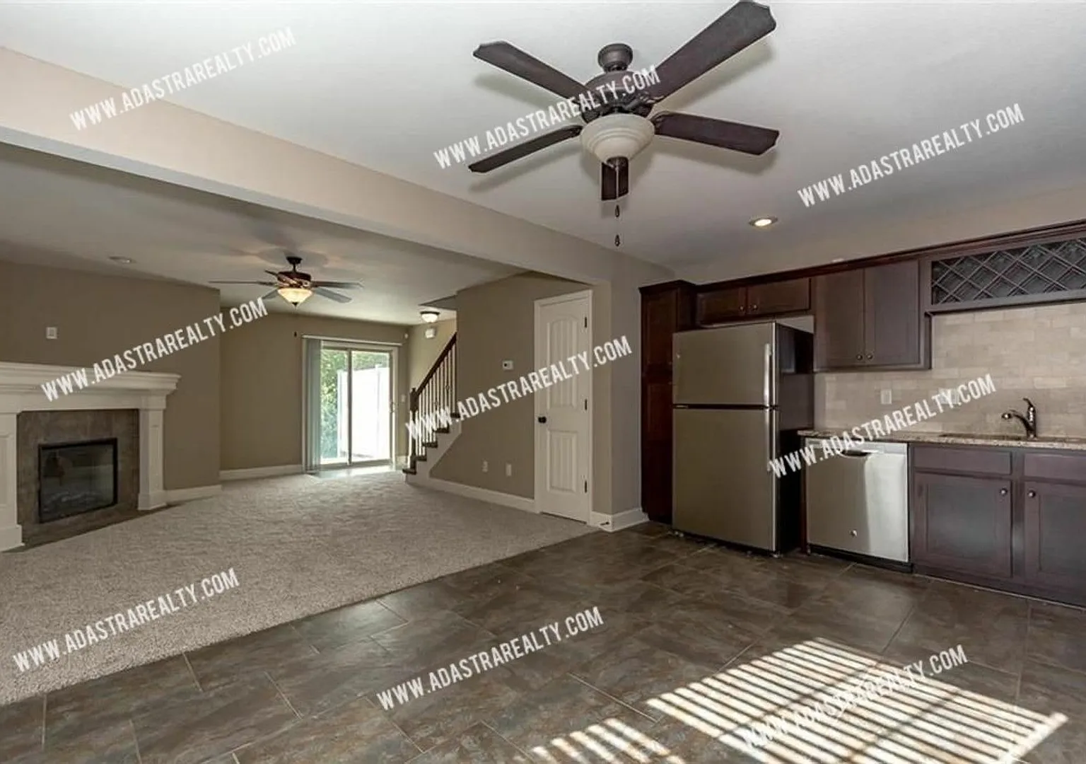 Gorgeous 3 Bedroom/2 Bath Townhome in North KCMO-Coming SOON!! — Photo 4