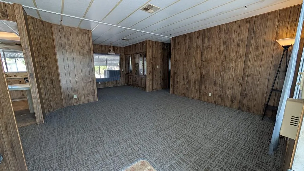 5021 N Kevy Pl — Photo 4