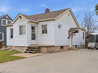 18 Plymouth Ave, Saint Catharines, ON L2R 2Y1