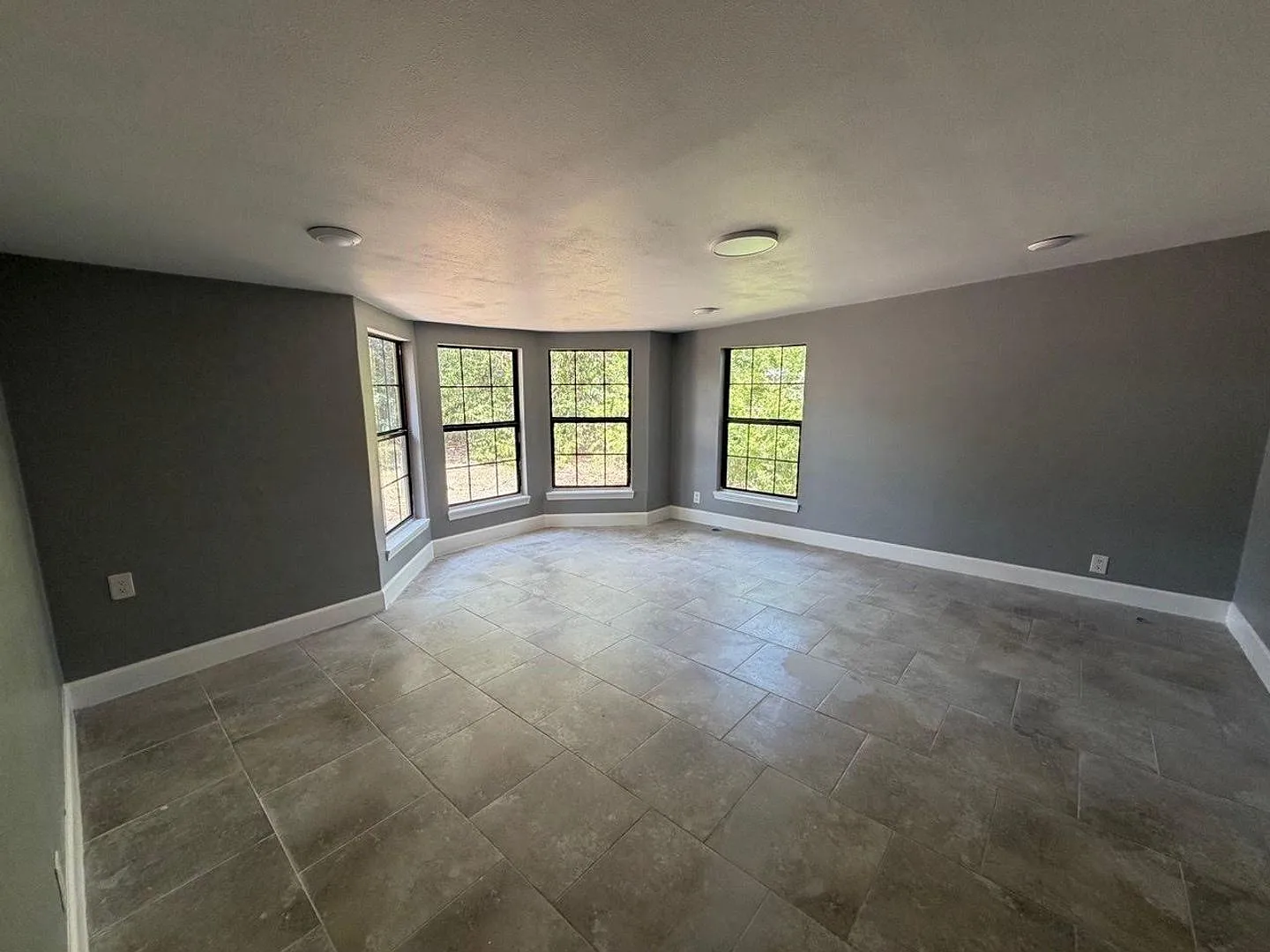 151 Darden — Photo 3