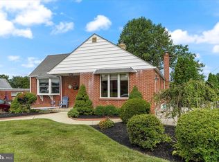 60 S Ann Rd, Broomall, PA 19008