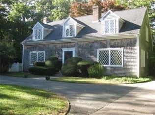 212 Siders Pond Rd, Falmouth, MA 02540