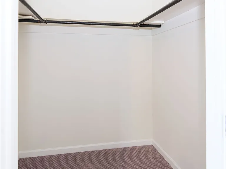 3017 Fairchild Ln — Photo 40