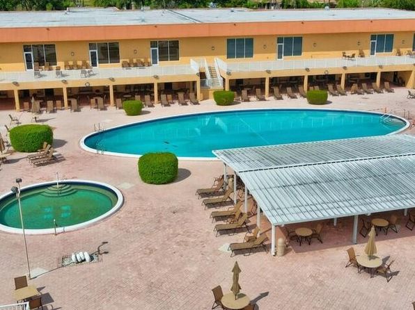 15449 Lakes Of Delray Blvd APT 106
