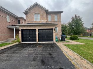 7361 Bread Fruit Ln, Mississauga, ON L5N 8N3
