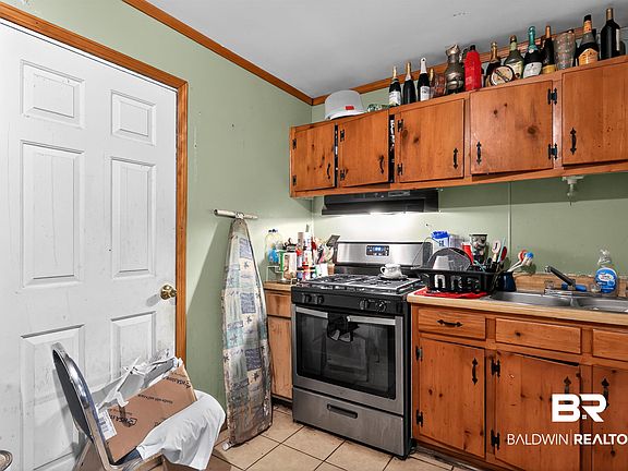 2nd image of 1205 Alethea Ave