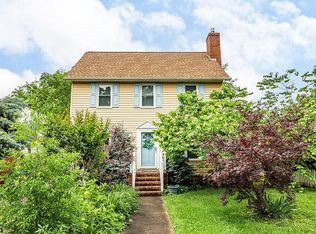 1711 Augustine Ave, Fredericksburg, VA 22401