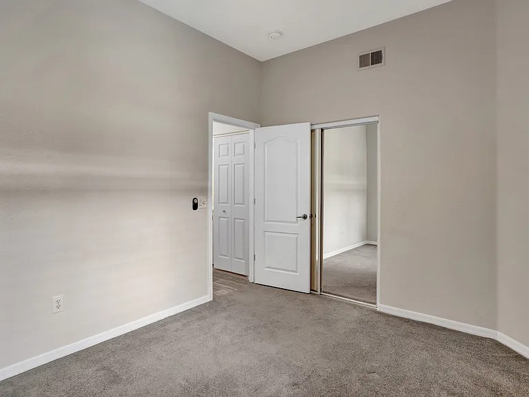 4533 N 22nd St #128 — Photo 29