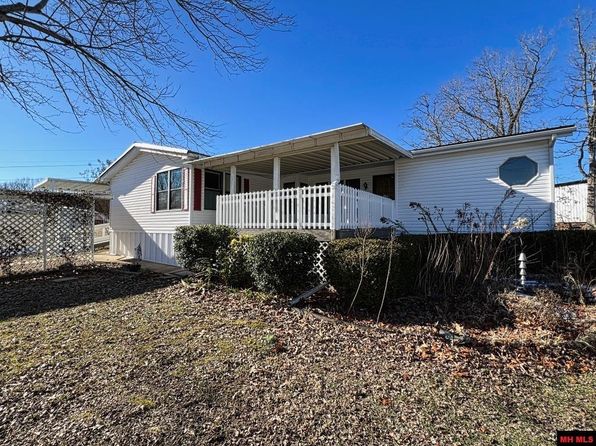 106 Hal Dr, Mountain Home, AR 72653
