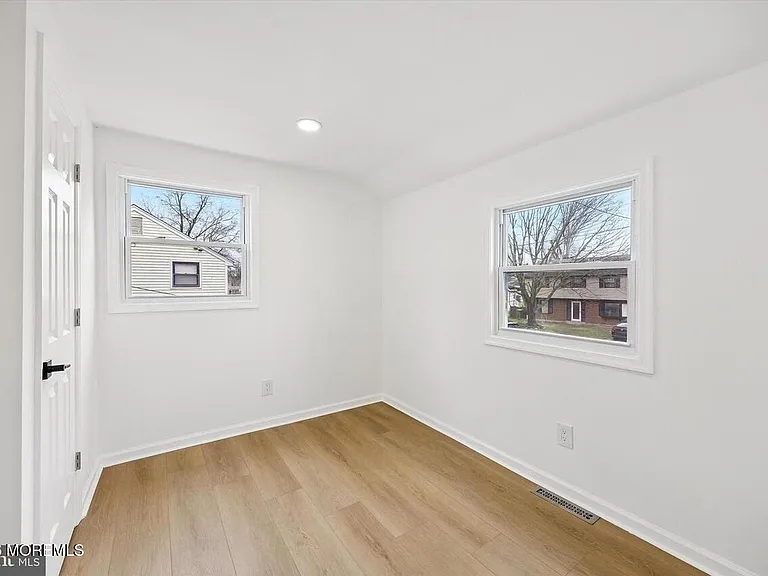 16 Buckingham Rd — Photo 20
