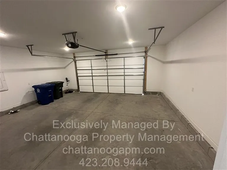 1526 Bowtie Rd — Photo 33
