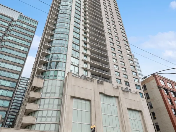 125 S Jefferson St #2410, Chicago, IL 60606