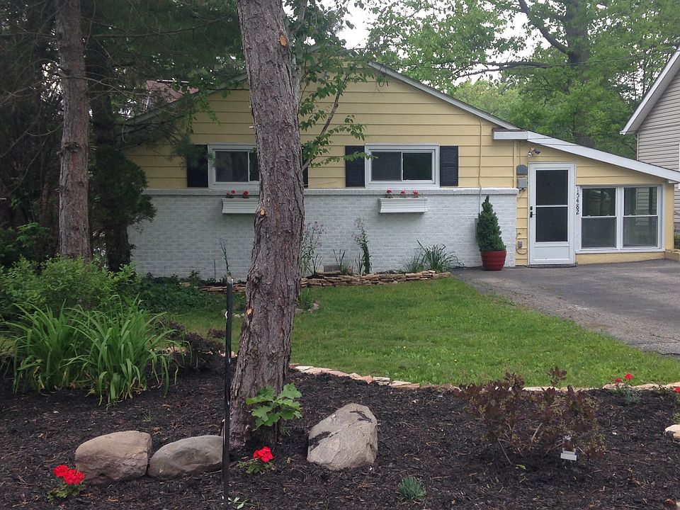 1st image of 15482 Lake Shore Dr