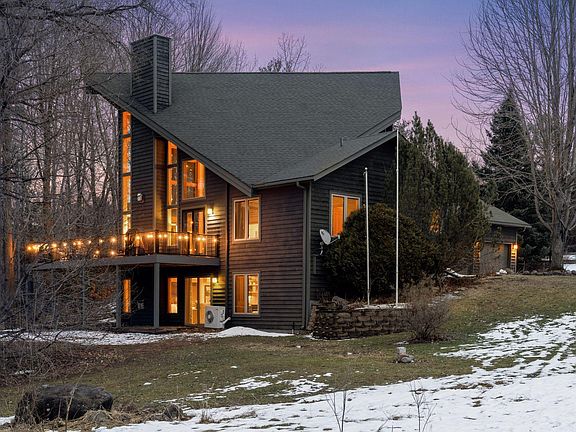 2nd image of 16090 Pilar Rd N