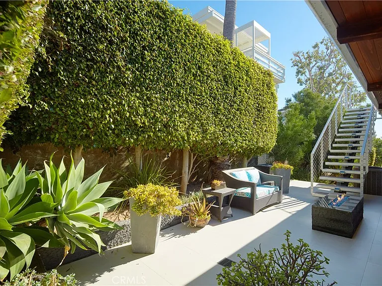 2680 Victoria Dr — Photo 22