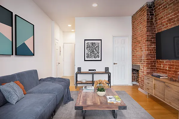 Rented by BH Brokerage Group | media 7