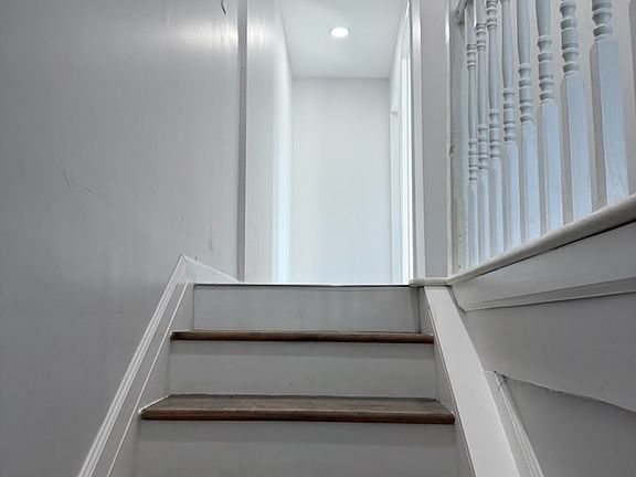 5th image of 523-525 Richey Ave #2