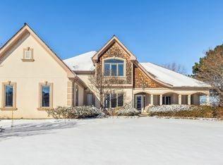 21835 W Vernon Ridge Dr, Mundelein, IL 60060