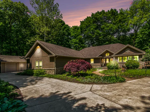 6989 W 300 N, La Porte, IN 46350