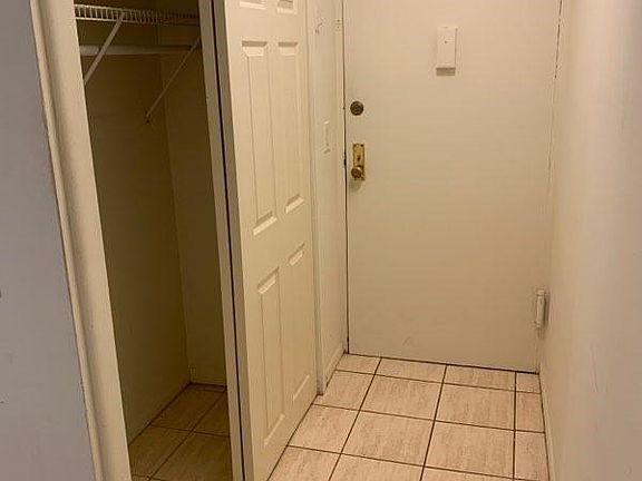 5th image of 585 N Railroad Ave APT 2E
