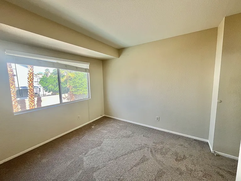 2929 Domino Way — Photo 35