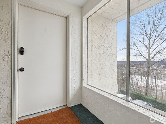 2nd image of 629 Cedar Avenue S #A202