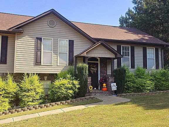 4th image of 690 Starlite Dr