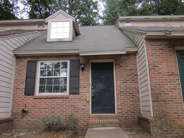 1st image of 2233 Parrot Ln