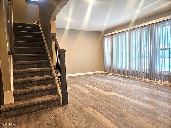 2nd image of 30018 Truman Ave