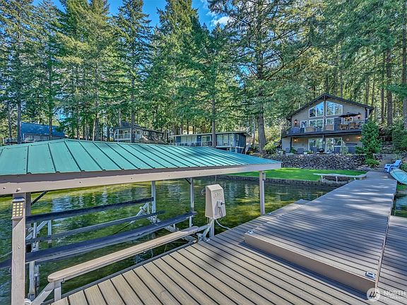 5th image of 2851 E Mason Lake Drive E