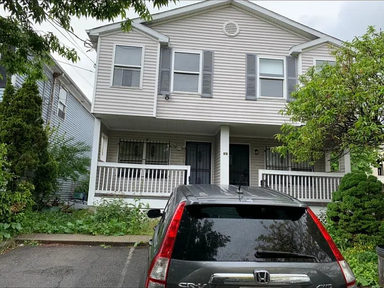 415 S 9th St — Photo 9