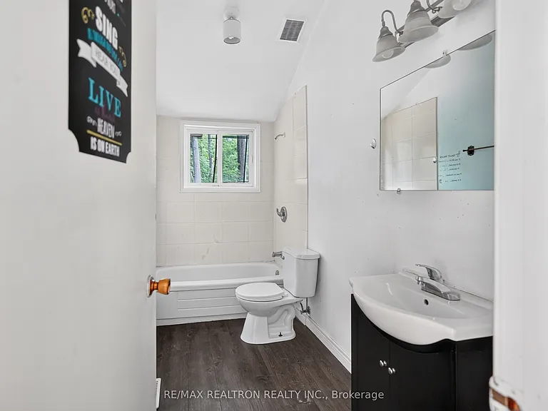 110 Glenwoods Ave — Photo 22