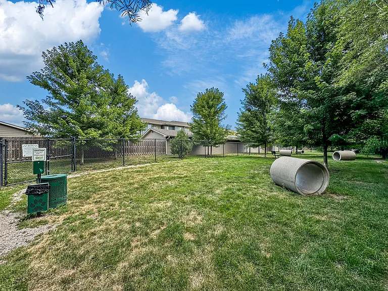 Capitol Grove Apartments — Photo 25