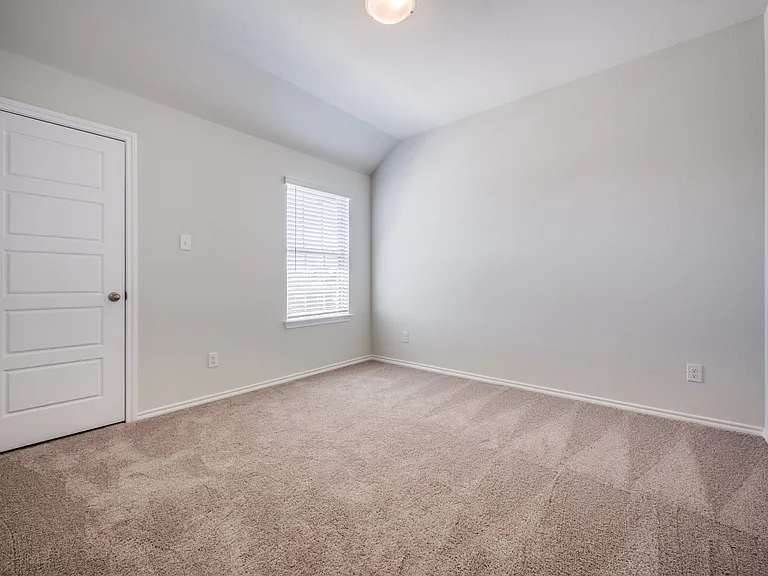 4601 Avion Dr — Photo 16