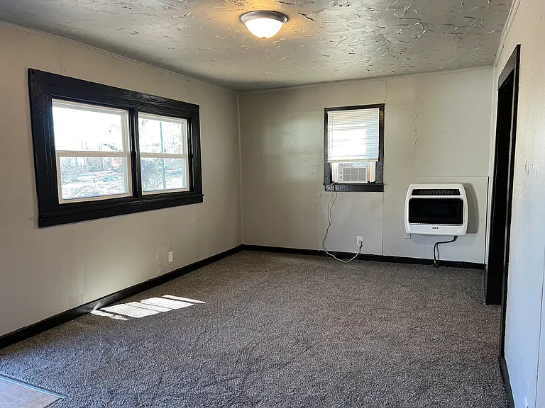 208 Reed St — Photo 2