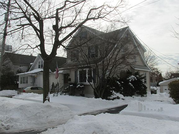 4th image of 744 Kingsland Ave