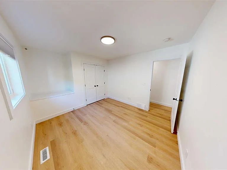 11950 79th Ave — Photo 11