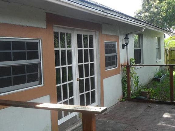 2nd image of 1381 Stonehenge Way