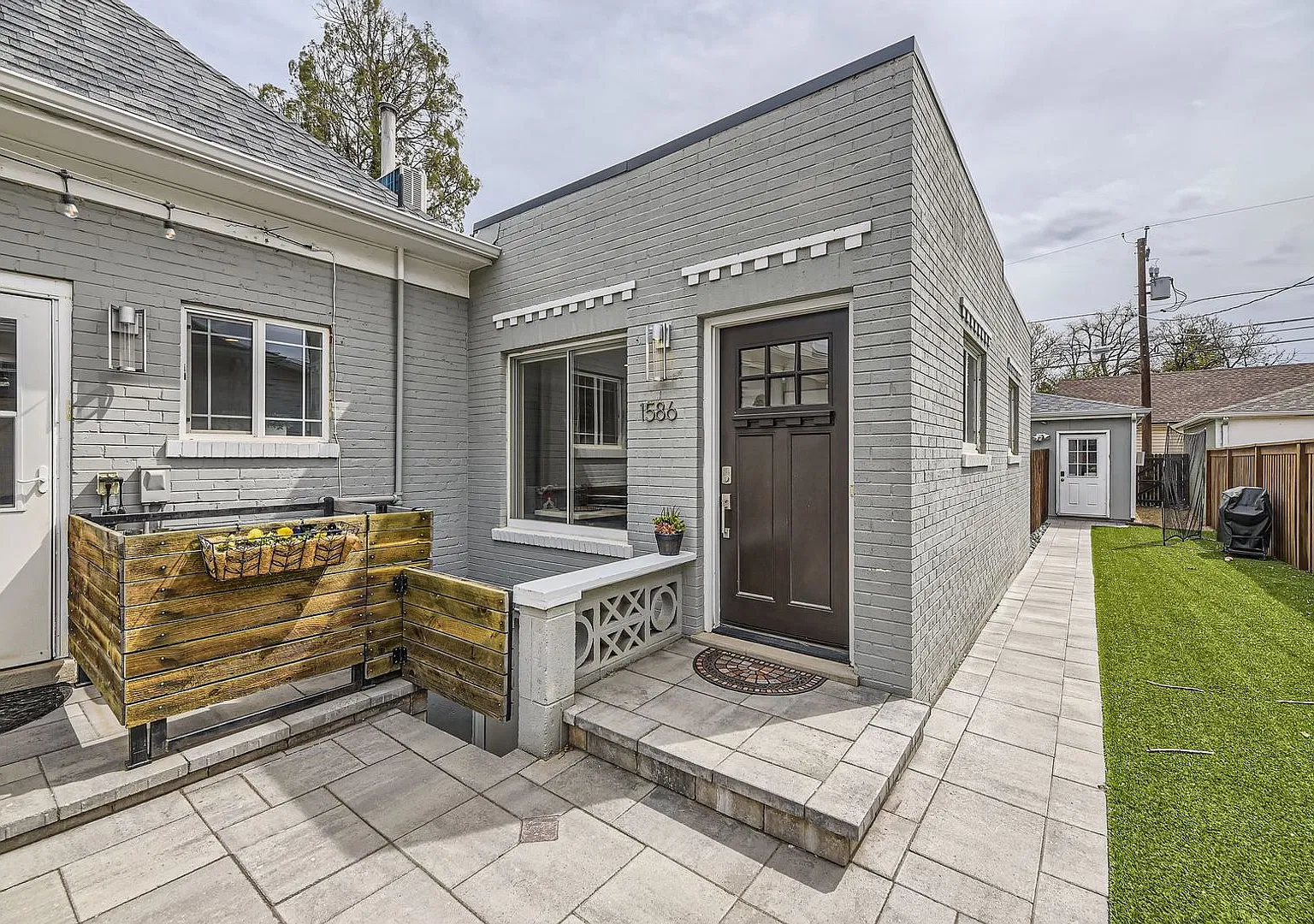 2BD, 1BA Half-Duplex in Platt Park with Oversized 2-Car Garage — Photo 2