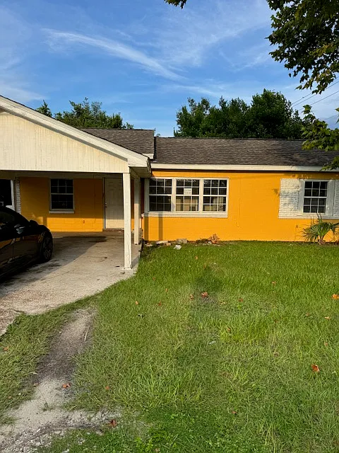 3 bed, 1072 sqft, $1,700 — Photo 1