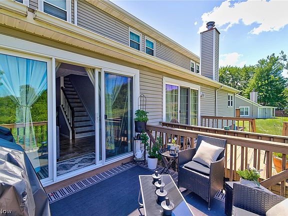 3rd image of 295 Pineview Dr NE