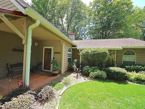 2nd image of 104 Nettlecure Ct