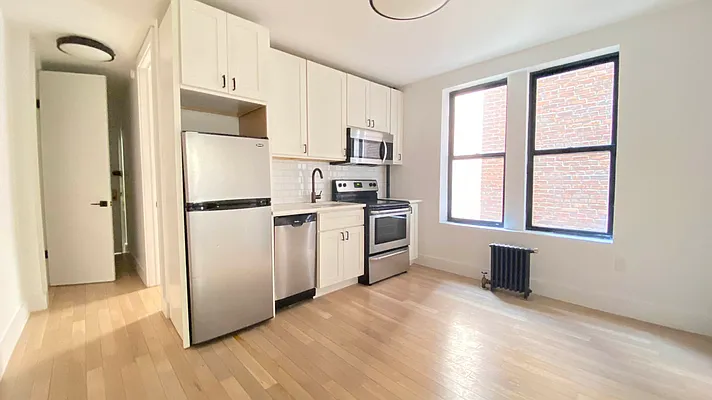 Rented by Bohemia Realty Group | media 6