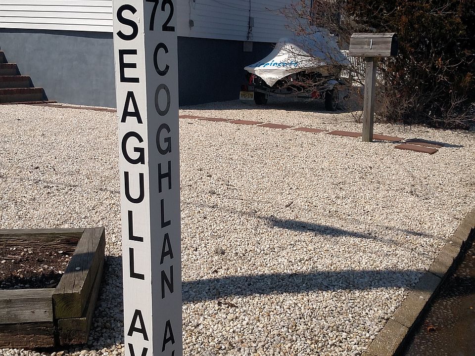 2nd image of 7 Sea Gull Ave